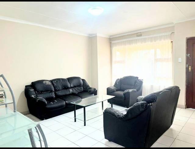 3 BEDROOM HOUSE FOR SALE IN HILLCREST
